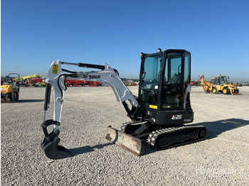 Мини-экскаватор BOBCAT E26