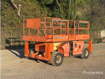 Ножничный подъемник JLG