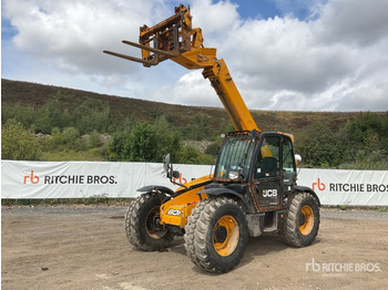 Телескопический погрузчик JCB