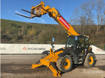 Телескопический погрузчик JCB