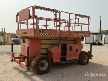 Ножничный подъемник JLG