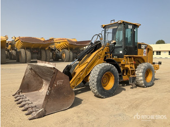 Колёсный погрузчик CATERPILLAR 930H