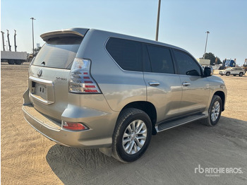 Внедорожник 2020 Lexus GX460 4WD SUV: фото 3