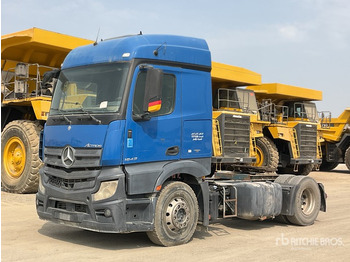 Тягач MERCEDES-BENZ Actros 1843
