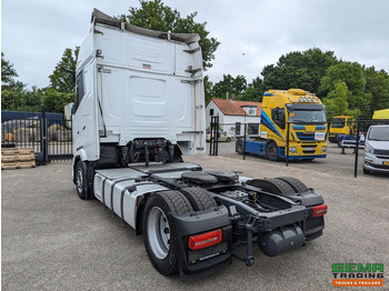 Тягач DAF XG+ 4x2 Euro6E - MEGA/Lowdeck - Retarder - Dubbele tanks - MirrorCam - 3 DVS StarRating: фото 4 Тягач DAF XG+ 4x2 Euro6E - MEGA/Lowdeck - Retarder - Dubbele tanks - MirrorCam - 3 DVS StarRating: фото 4
