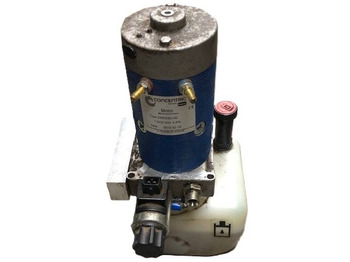 : фото в шапке страницы