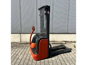 Штабелер LINDE L12