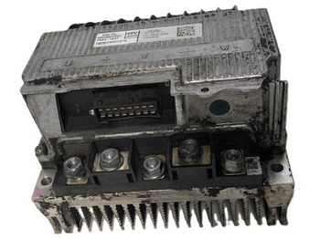 : фото в шапке страницы