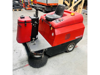 Промышленная подметальная машина