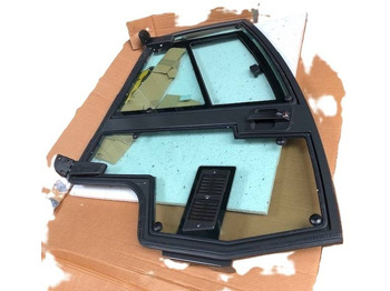 Дверь и запчасти NISSAN