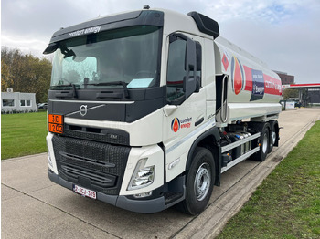 Грузовик-цистерна VOLVO FM 380