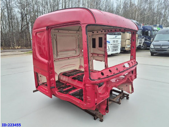 : фото в шапке страницы