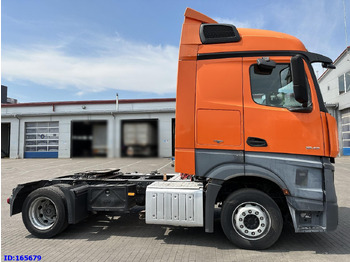 Тягач MERCEDES-BENZ Actros 1843