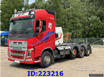 Грузовик-шасси VOLVO FH16 700