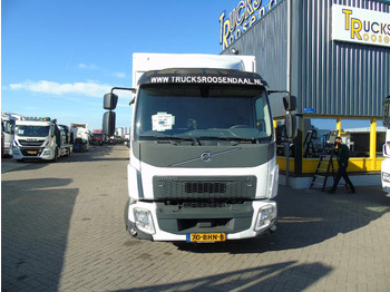 Грузовик с закрытым кузовом Volvo FL 250 + euro 6 + lift + 12T: фото 3