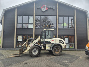 Колёсный погрузчик TEREX