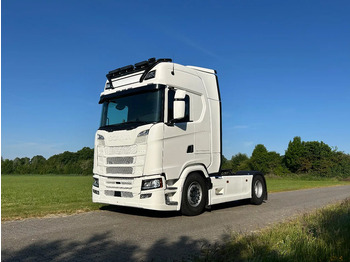 Тягач SCANIA S 540