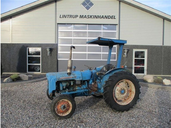 Трактор FORDSON