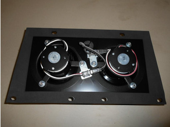 : фото в шапке страницы