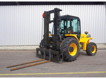 Внедорожный погрузчик JCB