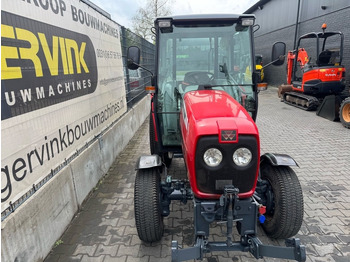 Трактор Massey Ferguson 1547: фото 3