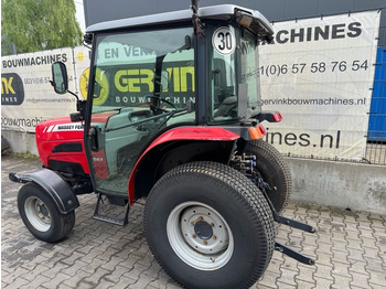 Трактор Massey Ferguson 1547: фото 4