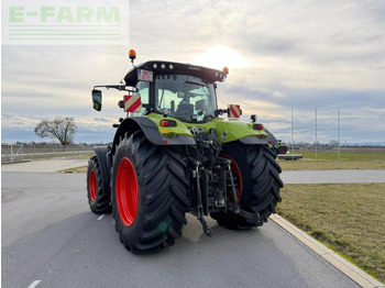 Трактор CLAAS Axion 830