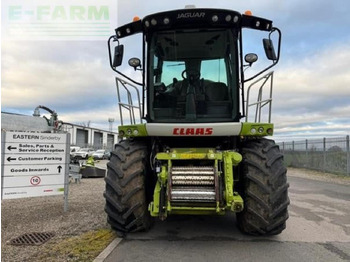 Кормоуборочный комбайн CLAAS Jaguar 960