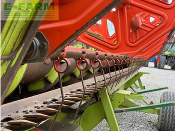 Зерноуборочный комбайн CLAAS