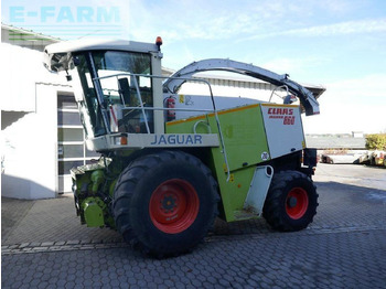 Кормоуборочный комбайн CLAAS Jaguar 860