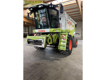 Зерноуборочный комбайн CLAAS Lexion