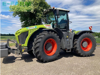 Трактор CLAAS Xerion 4000