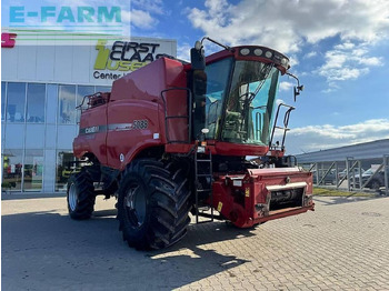 Зерноуборочный комбайн CASE IH