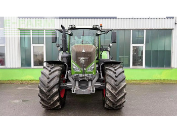 Трактор FENDT 826 Vario