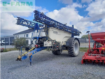 Прицепной опрыскиватель INUMA