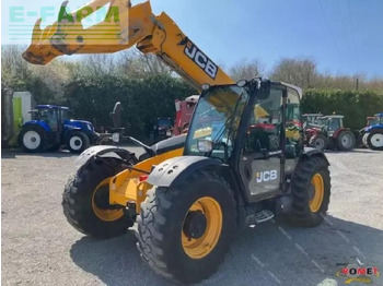 Телескопический погрузчик JCB