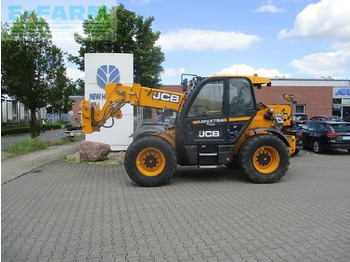Телескопический погрузчик JCB