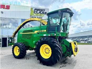 Кормоуборочный комбайн JOHN DEERE 7050 Series