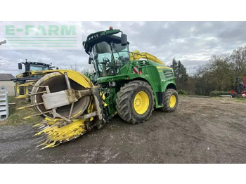 Кормоуборочный комбайн JOHN DEERE 8400