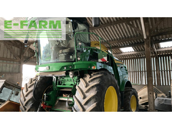 Кормоуборочный комбайн JOHN DEERE 8600
