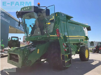 Зерноуборочный комбайн JOHN DEERE T550