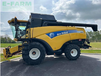 Зерноуборочный комбайн NEW HOLLAND CX series