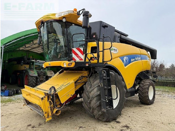 Зерноуборочный комбайн NEW HOLLAND CX series