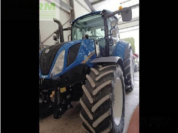 Трактор NEW HOLLAND T5
