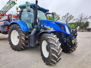 Трактор NEW HOLLAND T6