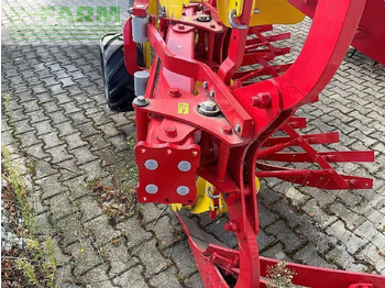 Плуг Pöttinger servo 4000plus: фото 4