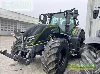 Трактор VALTRA