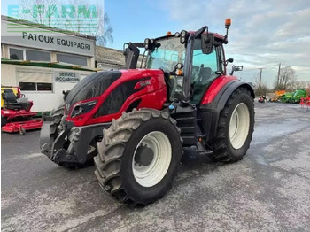 Трактор VALTRA T214
