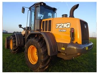 Колёсный погрузчик CASE