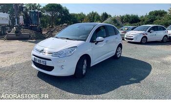 : фото в шапке страницы